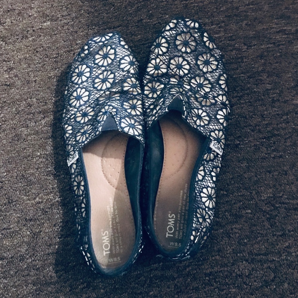 Navy and gold flower Toms